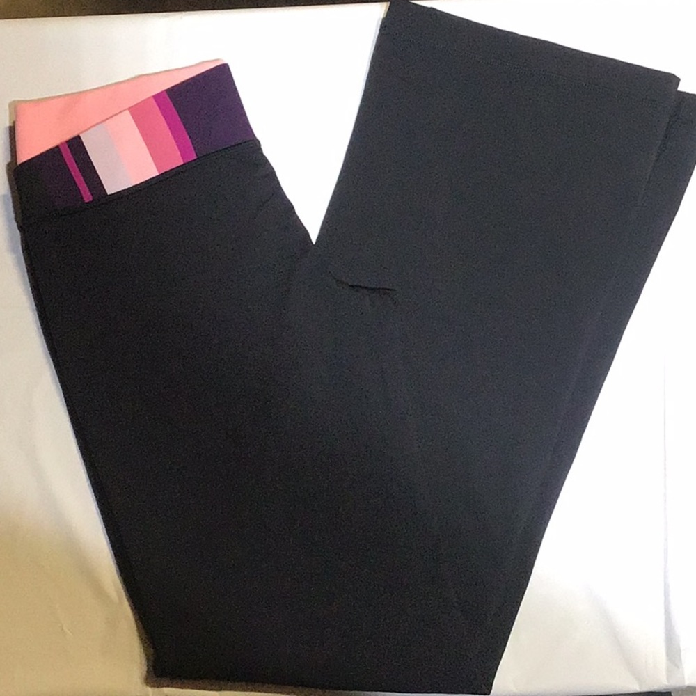 Lululemon leggings.